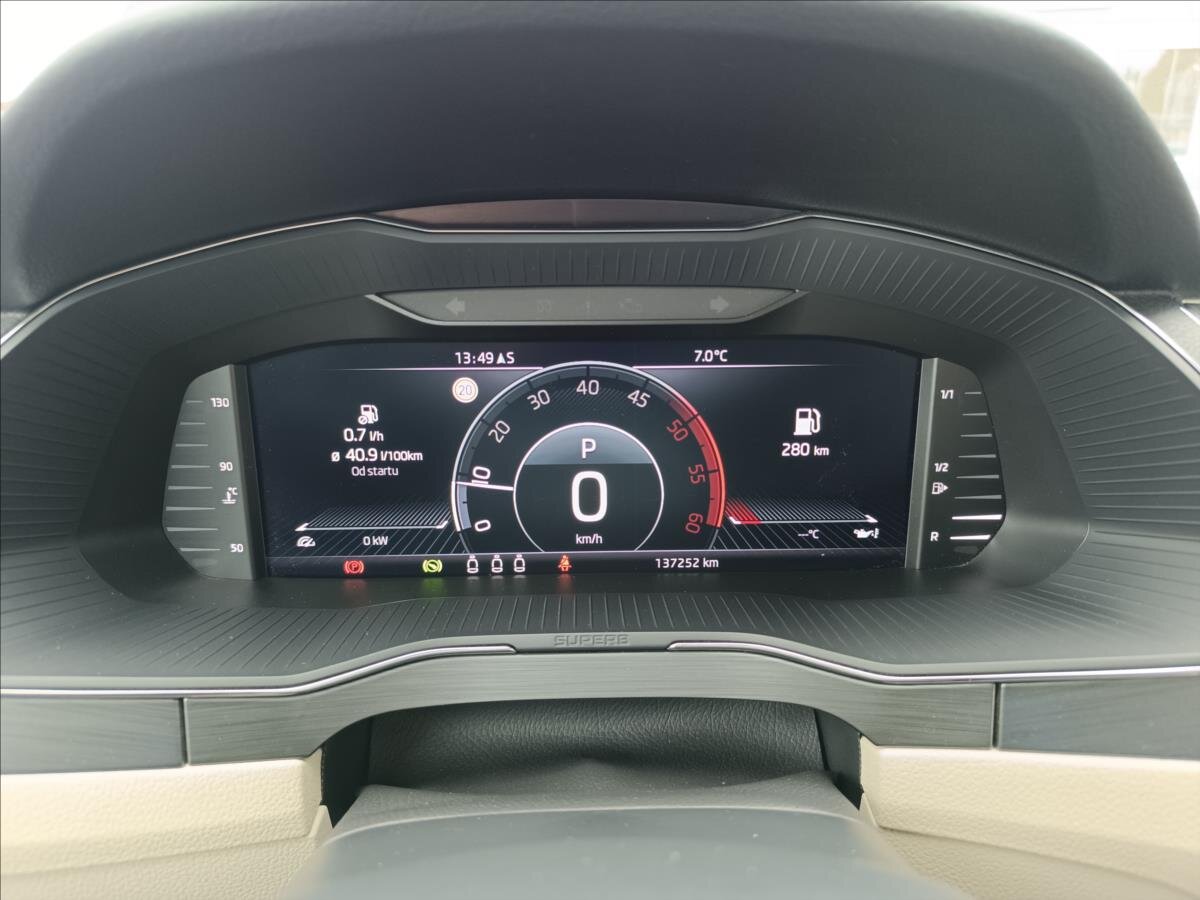 Škoda Superb Liftback 2,0 l 110 kw