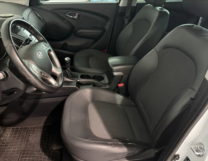 Hyundai ix35 7