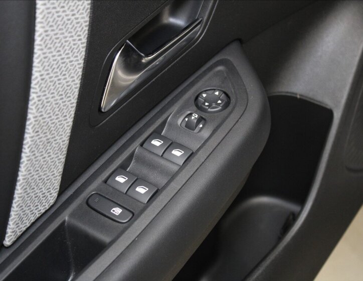 Citroën C4 Hatchback 1,2 l 96 kw