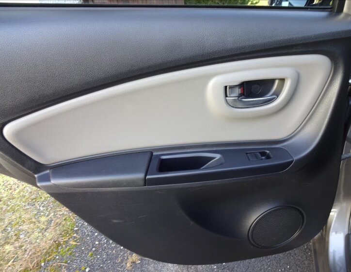 Toyota Yaris Kombi 1,3 l 73 kw