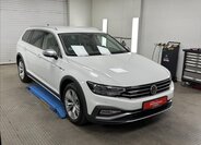 Volkswagen Passat 1