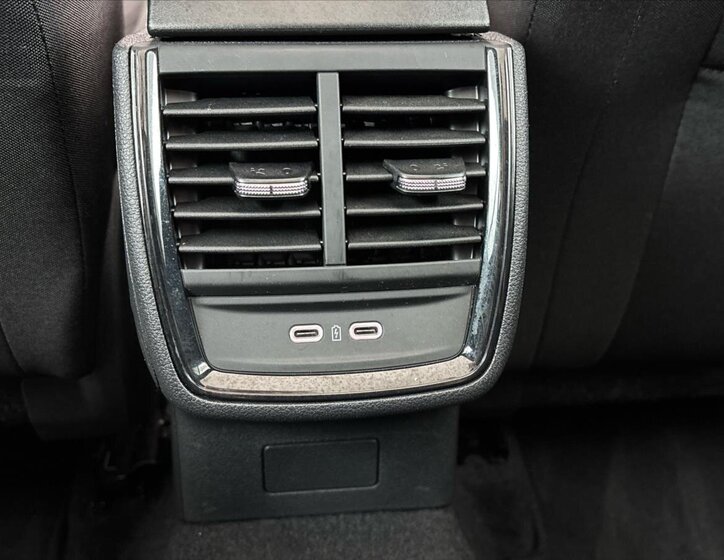 Škoda Kamiq SUV / Terénní 1,5 l 110 kw