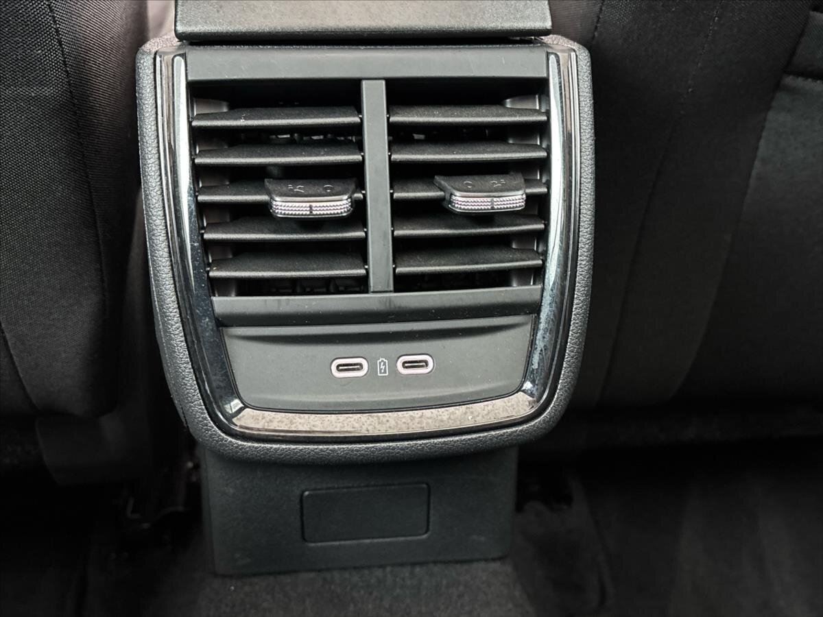 Škoda Kamiq SUV / Terénní 1,5 l 110 kw