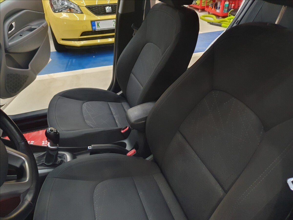 KIA Rio Hatchback 1,4 l 66 kw