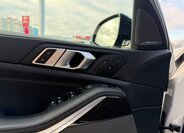 BMW X5 SUV / Terénní 3,0 l 250 kw