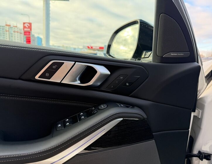 BMW X5 SUV / Terénní 3,0 l 250 kw