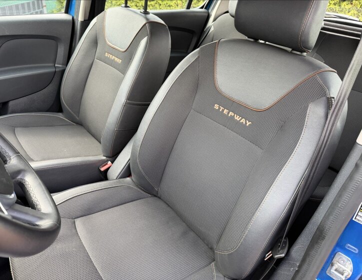 Dacia Sandero Hatchback 898,0 66 kw