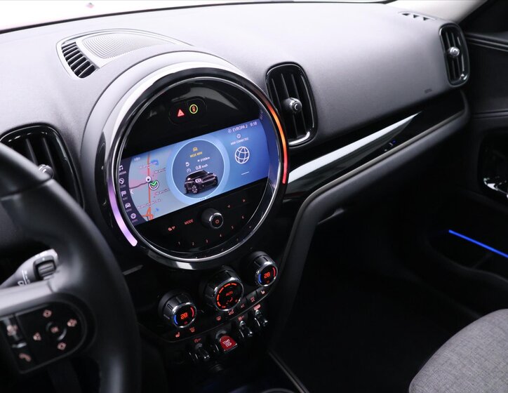 Mini Countryman SUV / Terénní 1,5 l 100 kw