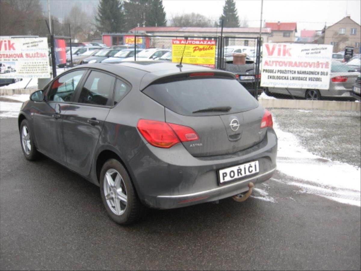 Opel Astra Hatchback 1,7 l 96 kw
