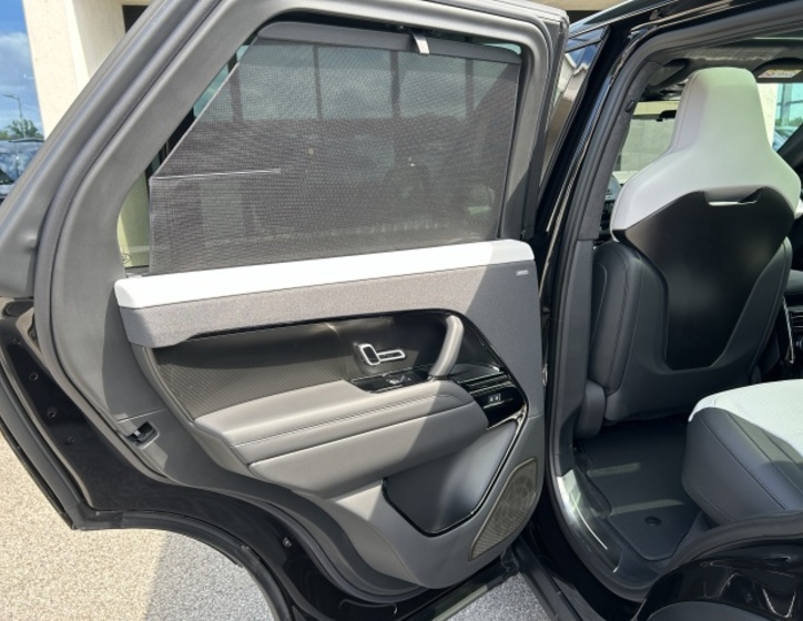 Land Rover Range Rover Sport 13