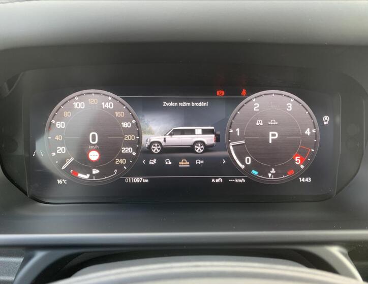 Land Rover Defender 69