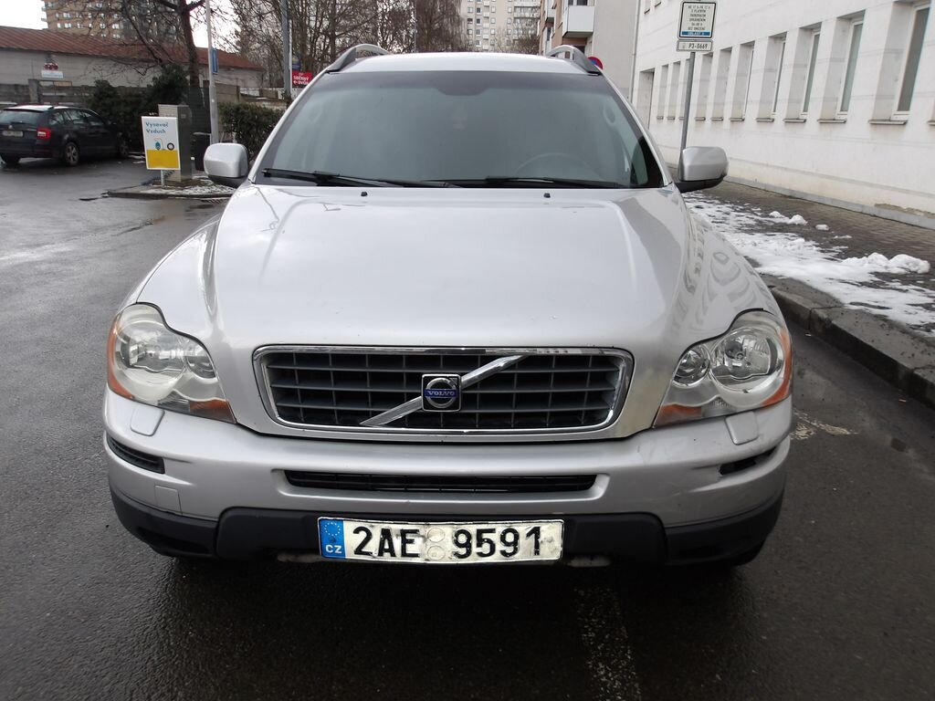 Volvo XC90 SUV 2,4 l 136 kw