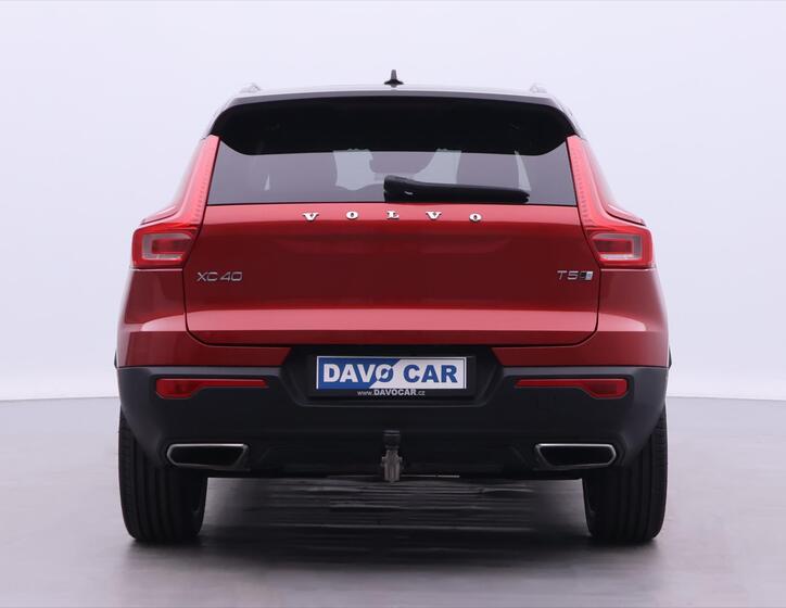 Volvo XC40 6