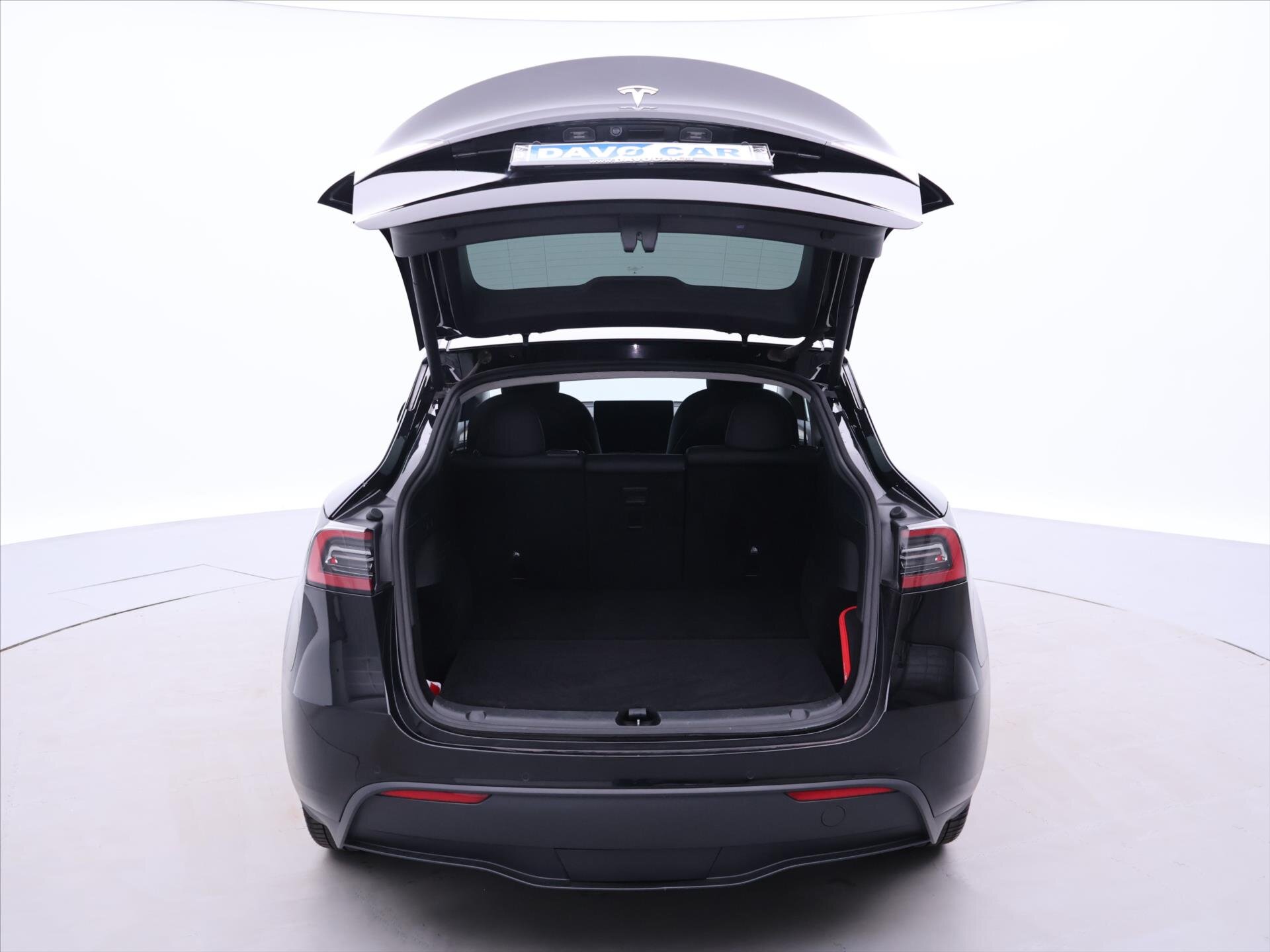 Tesla Model Y SUV / Terénní 0,0 378 kw
