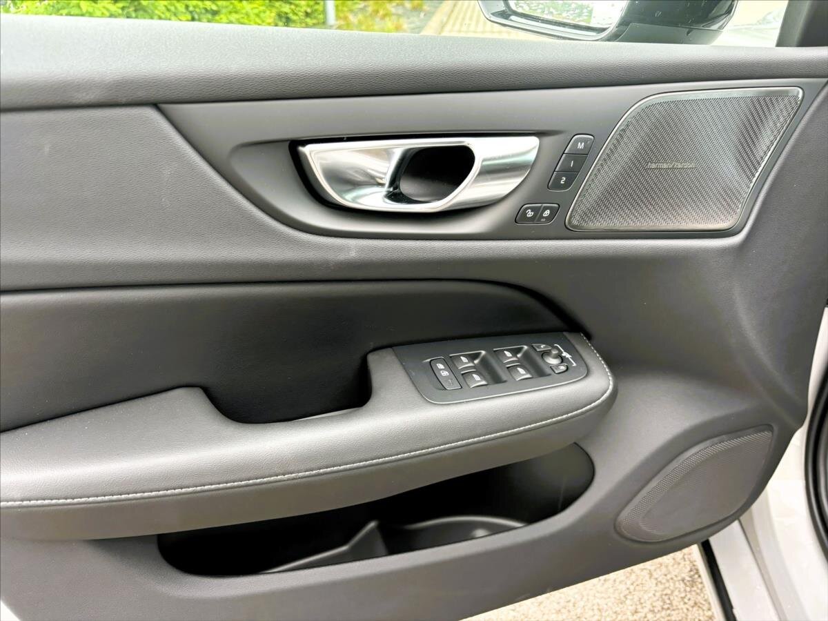 Volvo V60 Kombi 2,0 l 327 kw