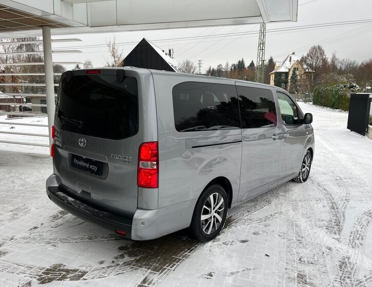 Toyota ProAce Verso 6