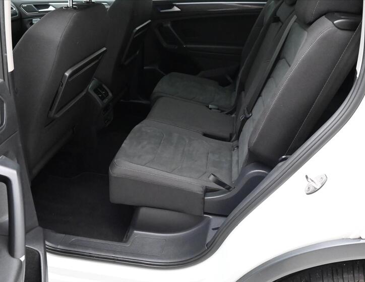 Volkswagen Tiguan Allspace 15