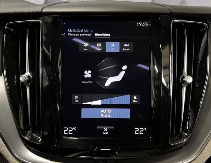 Volvo XC60 SUV 2,0 l 186 kw