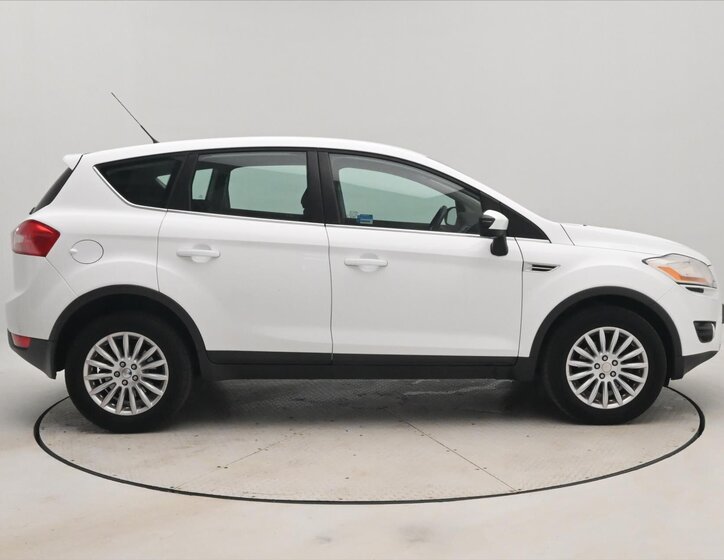 Ford Kuga SUV / Terénní 2,0 l 103 kw
