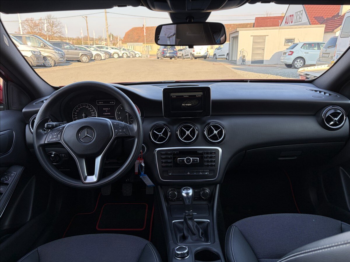 Mercedes-Benz Třídy A Hatchback 1,6 l 90 kw