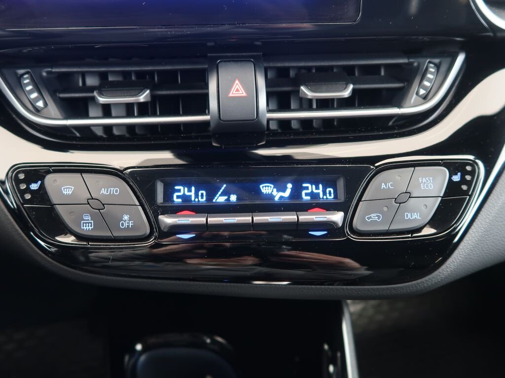 Toyota C-HR SUV / Terénní 1,8 l 72 kw