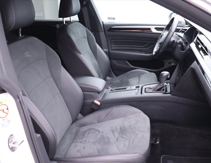 Volkswagen Arteon Kombi 2,0 l 140 kw