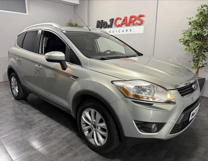 Ford Kuga SUV / Terénní 2,0 l 100 kw
