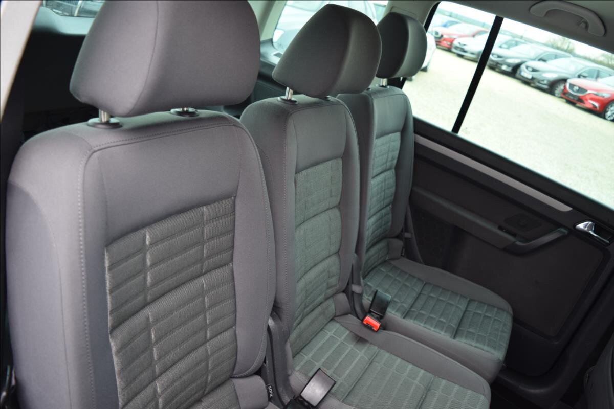 Volkswagen Touran Kombi 1,4 l 103 kw