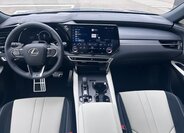 Lexus RX 500h SUV / Terénní 2,4 l 272 kw