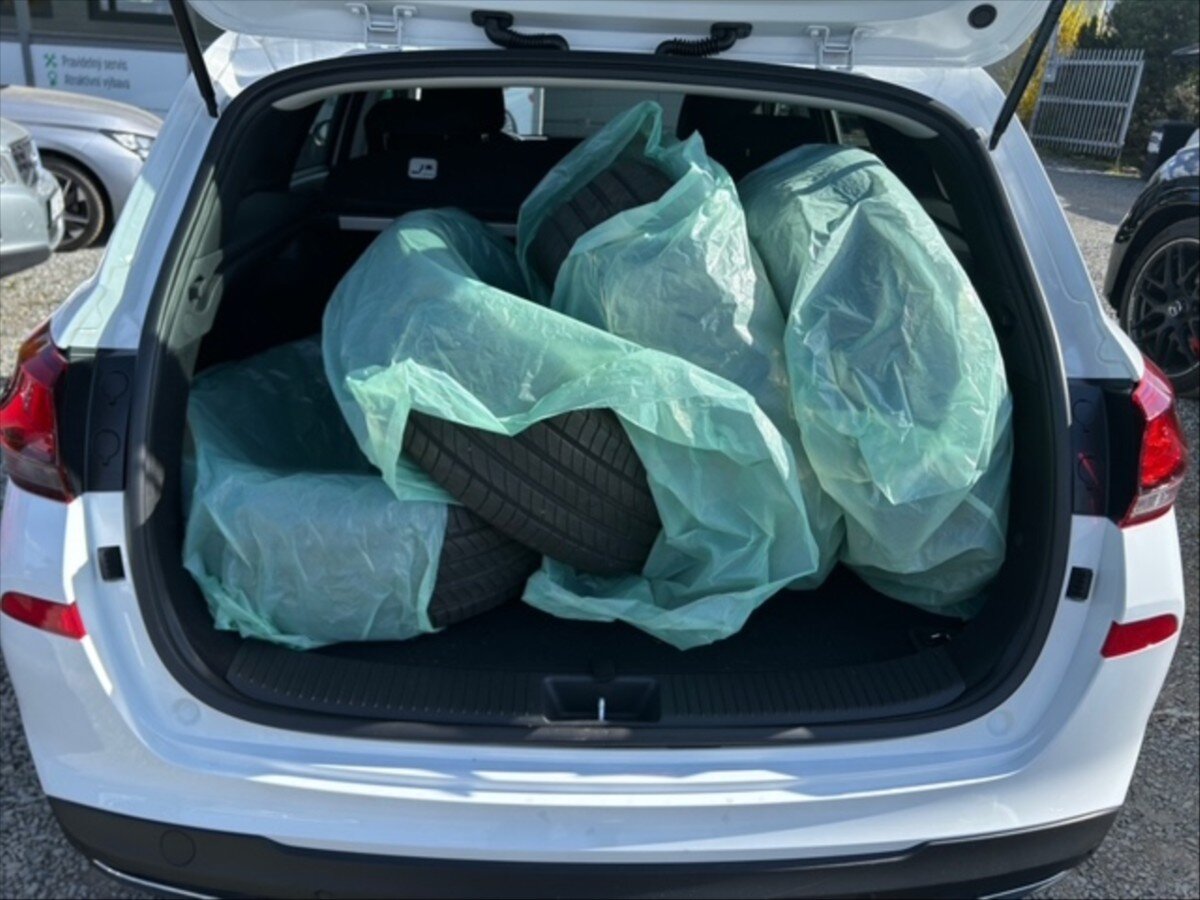 Hyundai i30 Kombi 1,5 l 117 kw