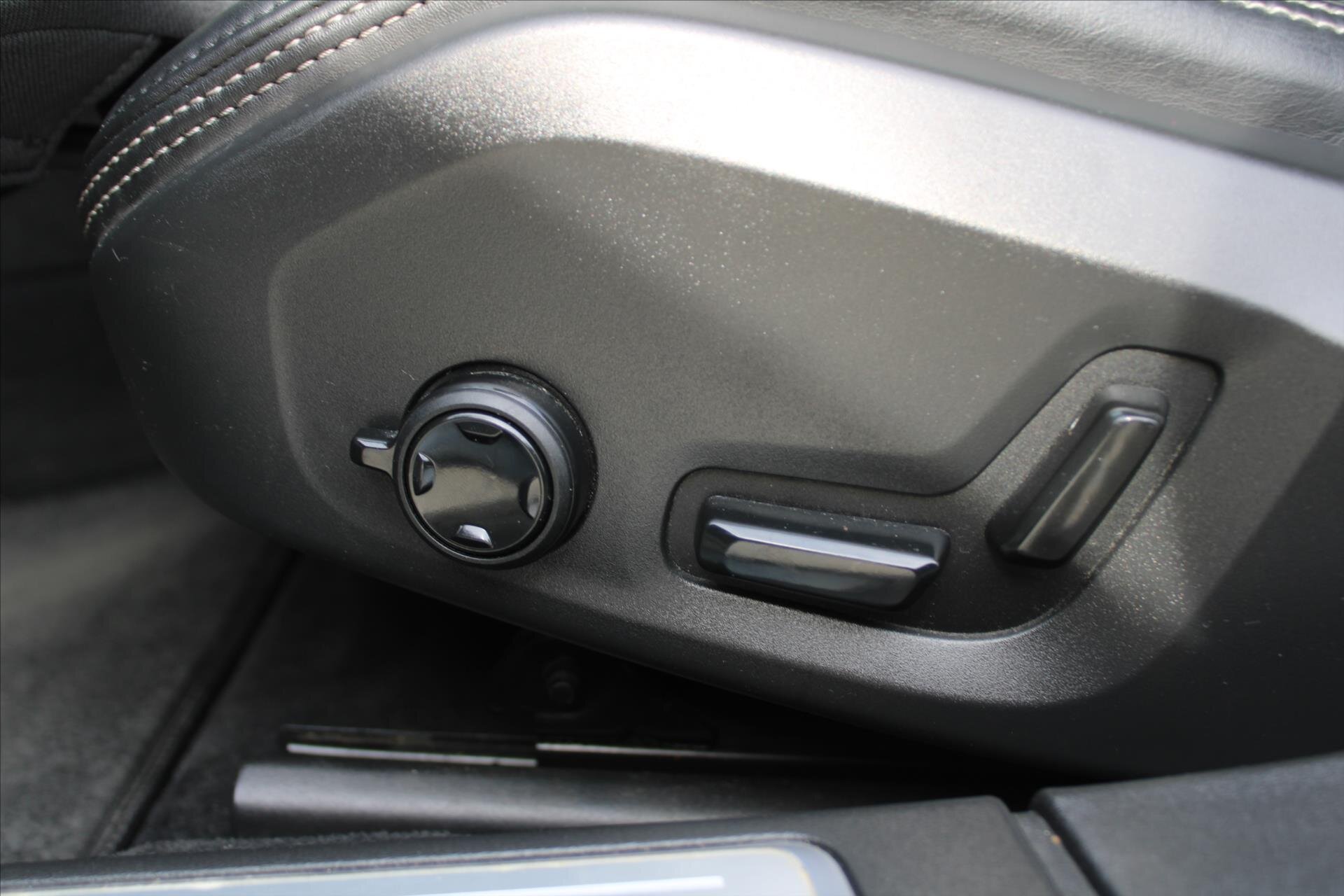 Volvo V90 Kombi 2,0 l 173 kw