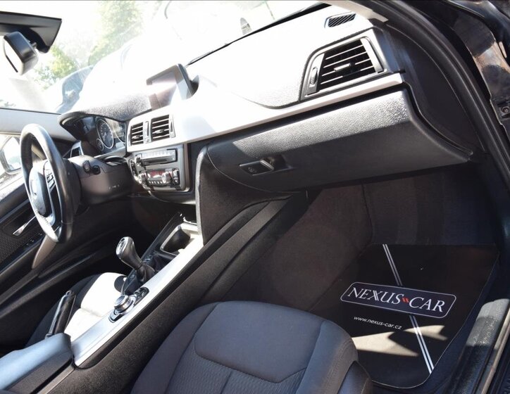 BMW Řada 3 Kombi 2,0 l 105 kw