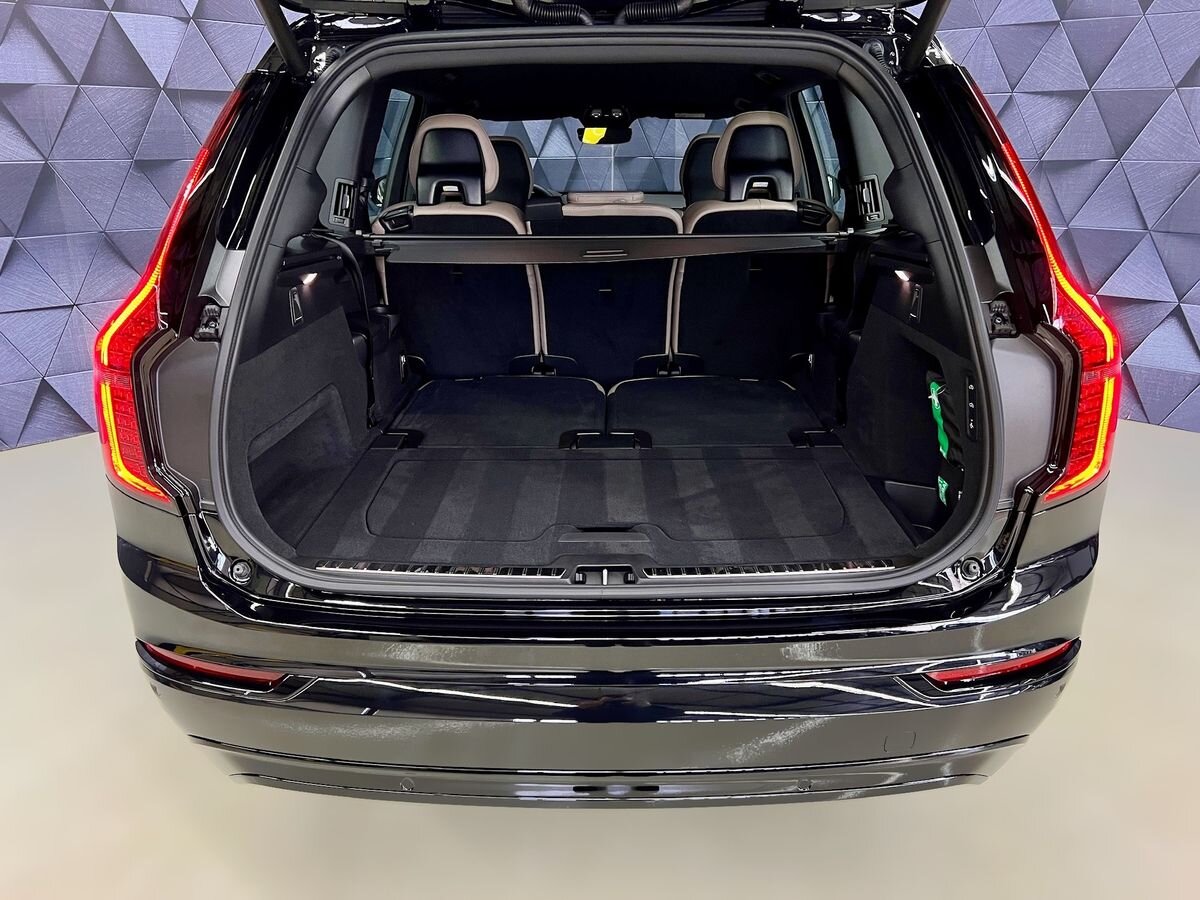 Volvo XC90 SUV 2,0 l 335 kw