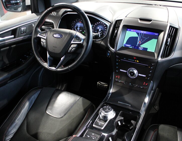 Ford Edge SUV / Terénní 2,0 l 175 kw