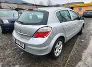 Opel Astra Hatchback 1,7 l 74 kw