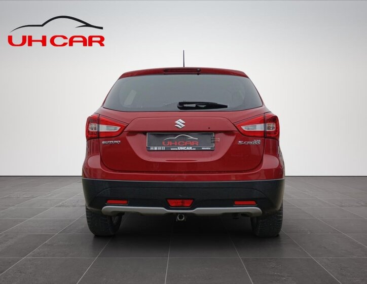 Suzuki SX4 S-Cross 6