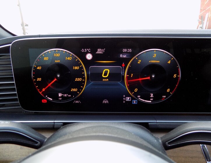 Mercedes-Benz GLS SUV 2,9 l 243 kw