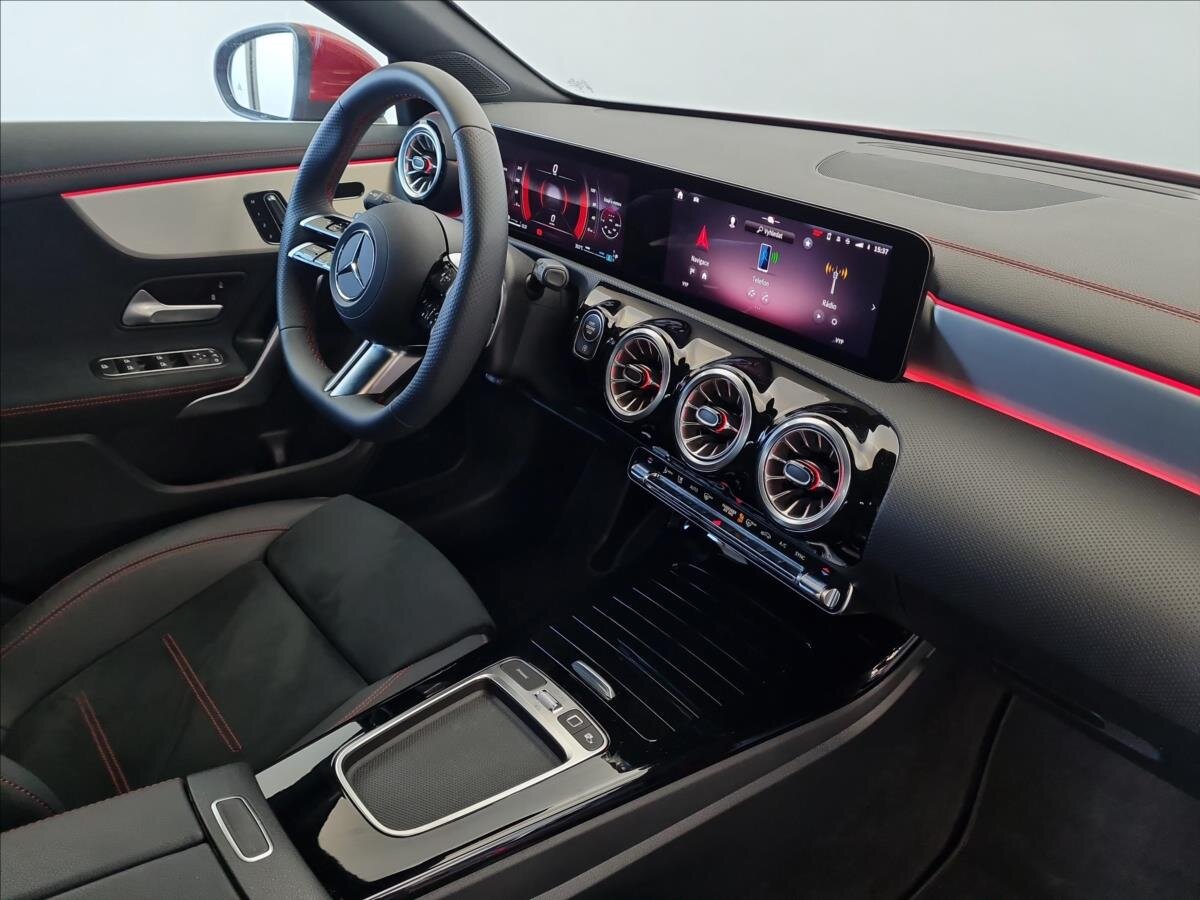 Mercedes-Benz CLA Kombi 1,3 l 120 kw