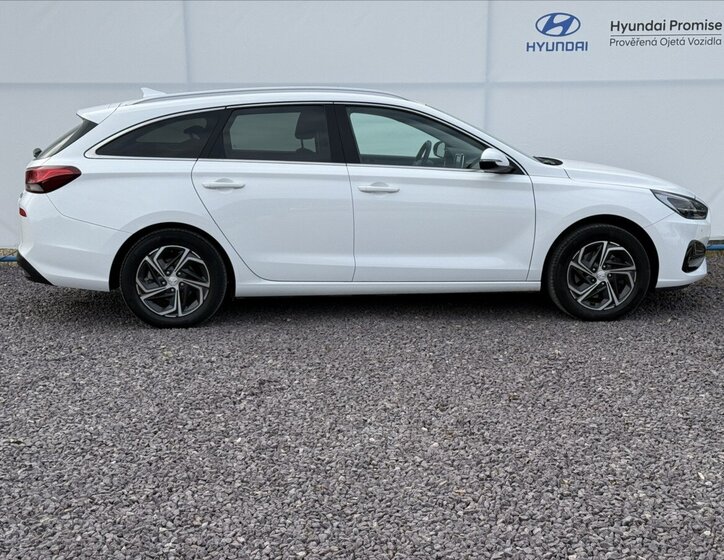 Hyundai i30 21