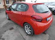 Peugeot 208 Hatchback 1,2 l 61 kw