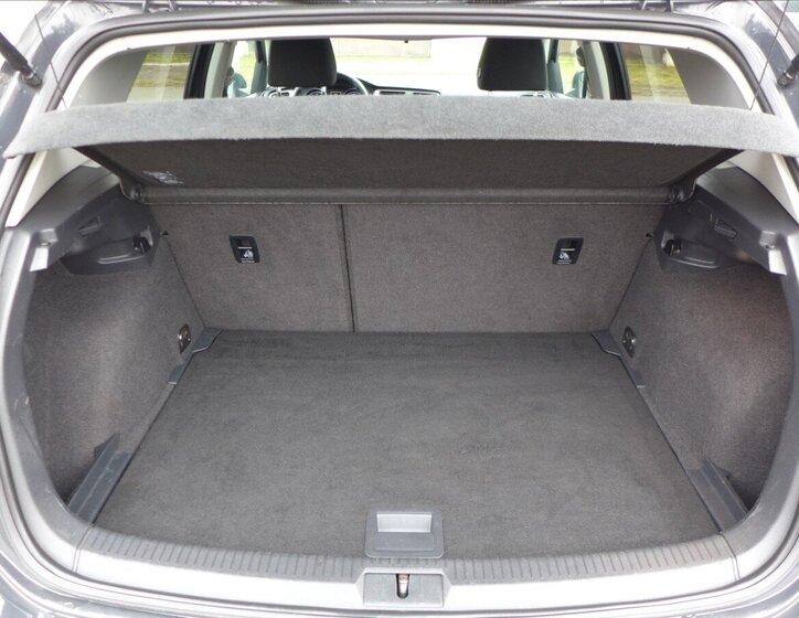 Volkswagen Golf Hatchback 1,2 l 63 kw