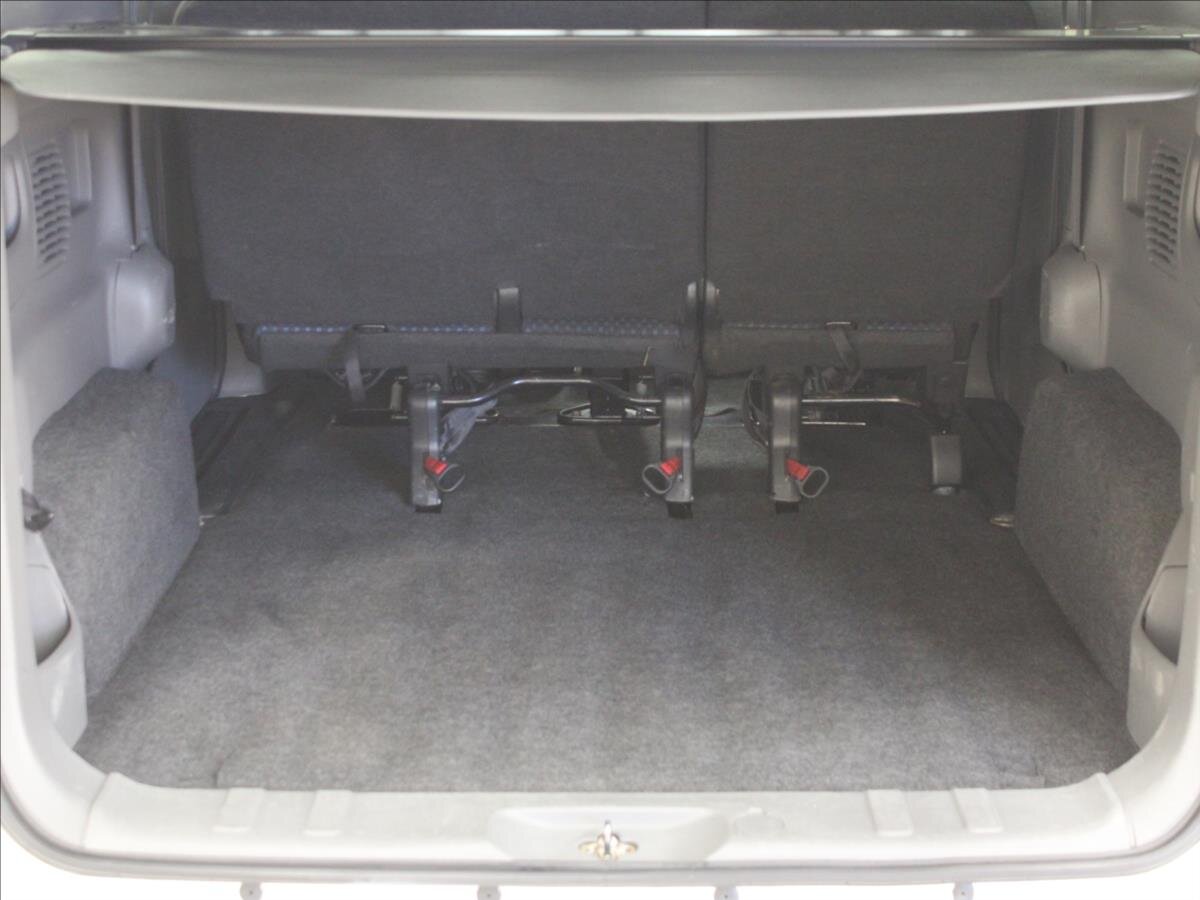 Nissan NV200 Kombi 1,5 l 63 kw