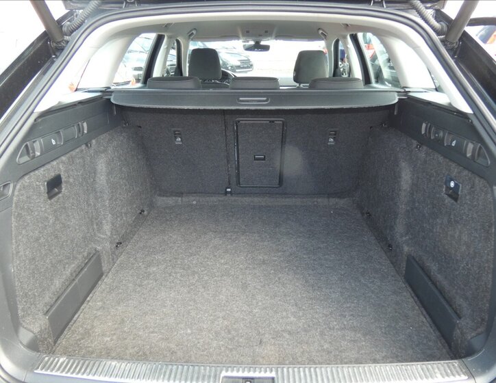 Škoda Superb Kombi 1,5 l 110 kw