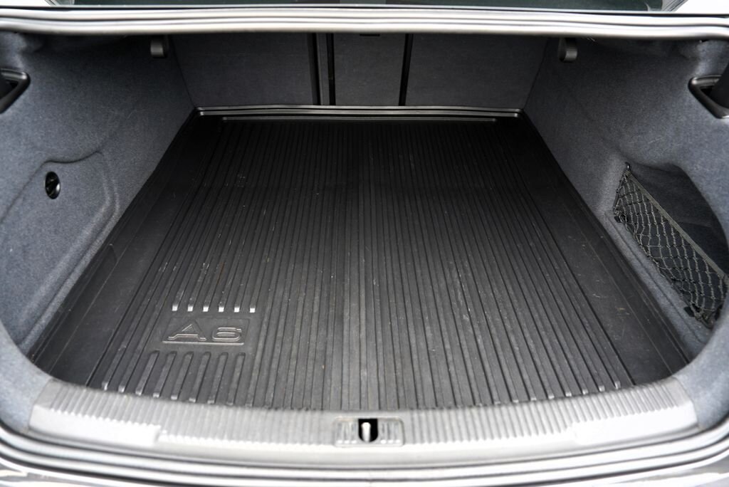 Audi A6 Sedan / Limuzína 2,8 l 150 kw