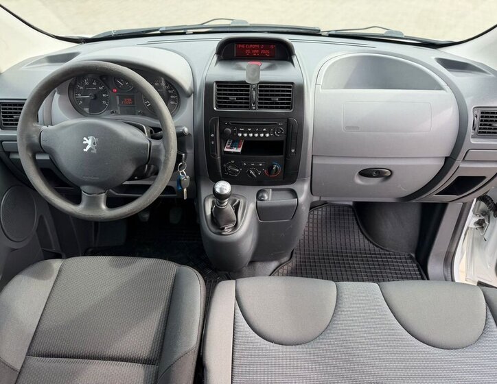 Peugeot Expert MPV 2,0 l 88 kw
