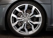 Audi R8 15