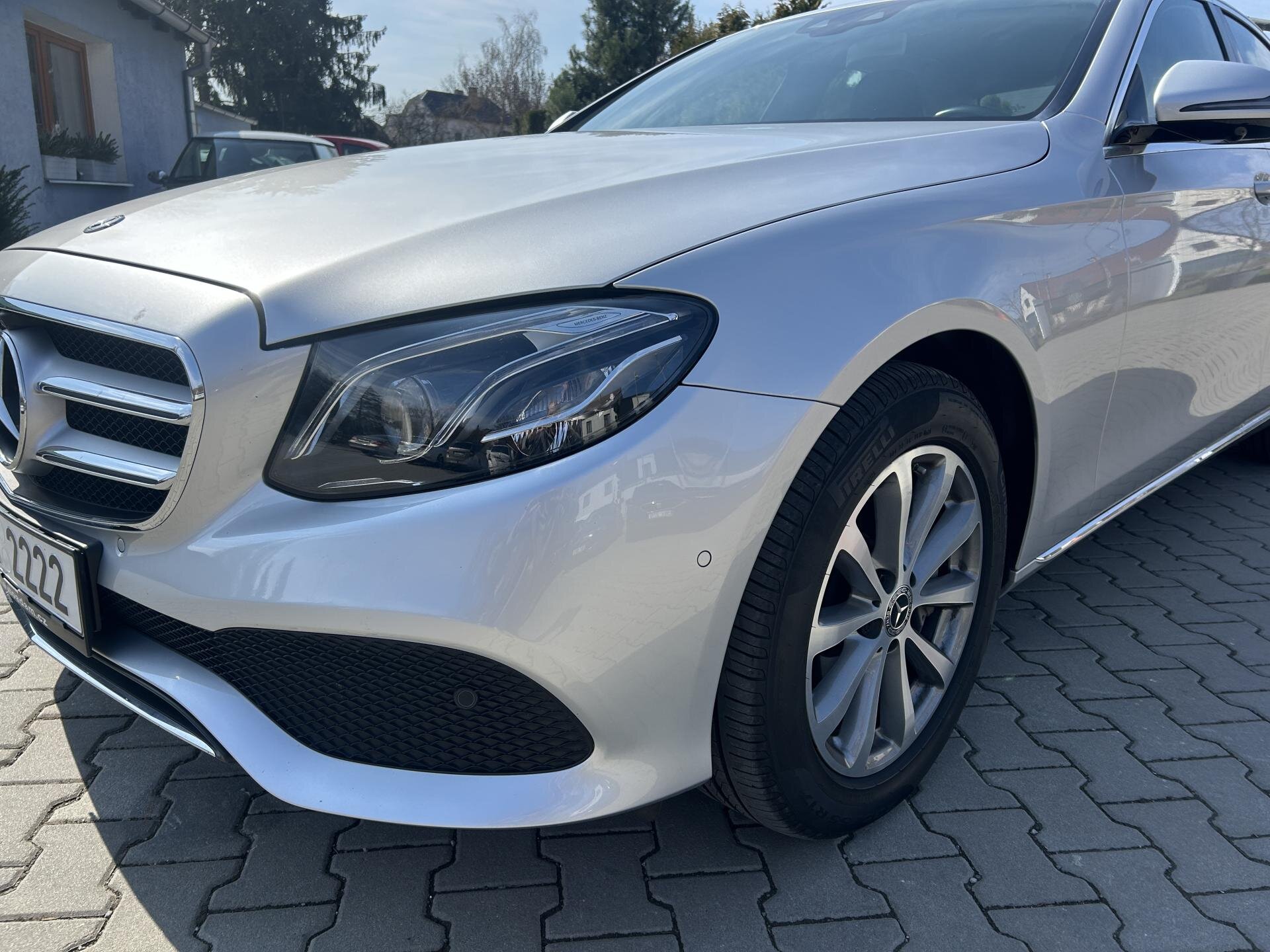 Mercedes-Benz Třídy E Sedan / Limuzína 3,0 l 190 kw