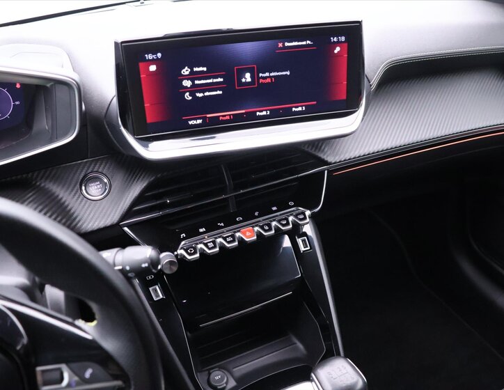 Peugeot 208 Hatchback 1,2 l 74 kw