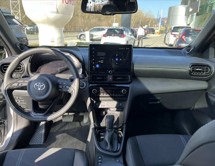 Toyota Yaris Cross 5