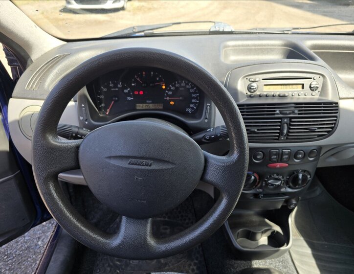 Fiat Punto Hatchback 1,2 l 44 kw